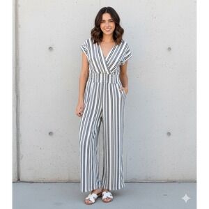 American Eagle‎ Outfitters Black and White Striped Jumpsuit with V-Neck M